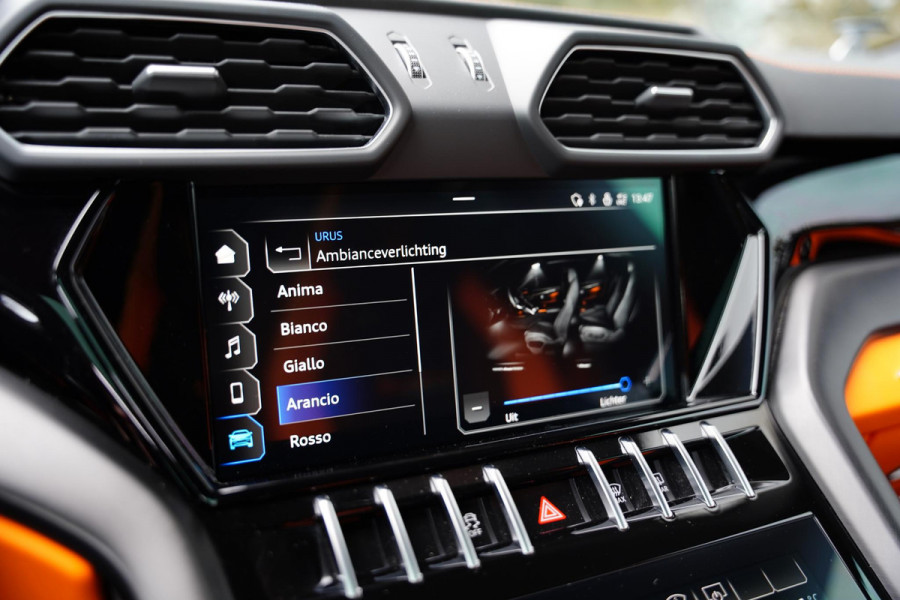 Lamborghini Urus 4.0 V8 Graphite Capsule NL-Auto Stealth X-PEL Lamborghini Urus 4.0 V8 Graphite Capsule NL-Auto Stealth X-PEL