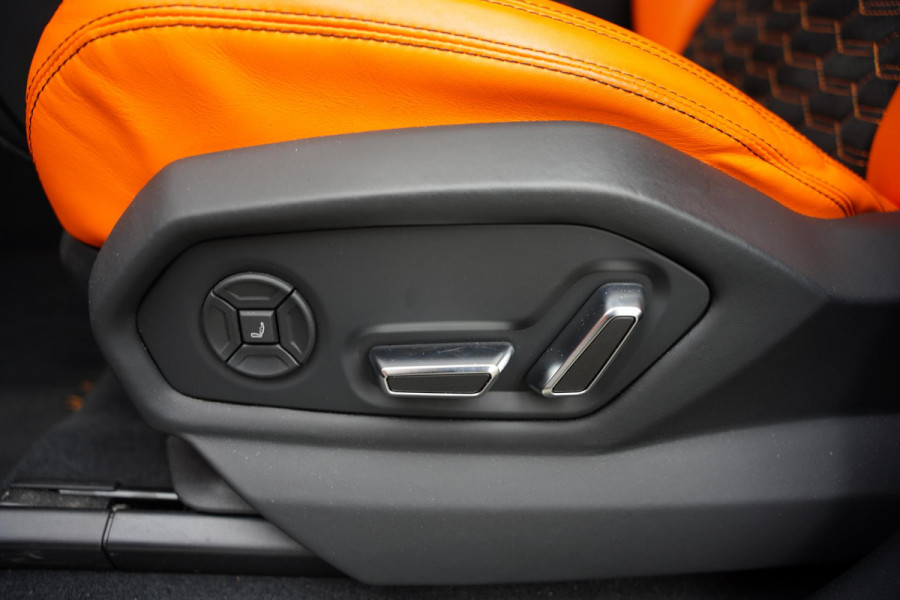 Lamborghini Urus 4.0 V8 Graphite Capsule NL-Auto Stealth X-PEL Lamborghini Urus 4.0 V8 Graphite Capsule NL-Auto Stealth X-PEL