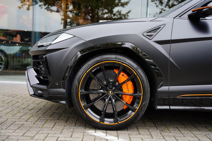 Lamborghini Urus 4.0 V8 Graphite Capsule NL-Auto Stealth X-PEL Lamborghini Urus 4.0 V8 Graphite Capsule NL-Auto Stealth X-PEL