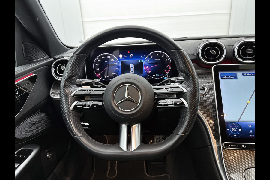 Mercedes-Benz C-Klasse 180 AMG Line Multispaaks lichtmetalen velgen 19 inch. Navigatie | parking support met camera achter | Inclusief 24 maanden MB Certified garantie voor Europa.