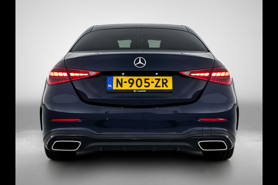 Mercedes-Benz C-Klasse 180 AMG Line Multispaaks lichtmetalen velgen 19 inch. Navigatie | parking support met camera achter | Inclusief 24 maanden MB Certified garantie voor Europa.