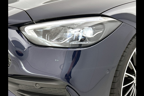 Mercedes-Benz C-Klasse 180 AMG Line Multispaaks lichtmetalen velgen 19 inch. Navigatie | parking support met camera achter | Inclusief 24 maanden MB Certified garantie voor Europa.
