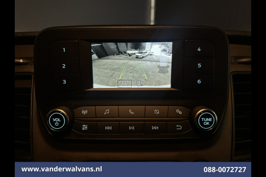 Ford Transit 2.0 TDCI 130pk L4H3 Jumbo Euro6 Airco | Camera | Cruisecontrol | Stoelverwarming | Verwarmde voorruit Parkeersensoren, Bijrijdersbank Ford Transit 2.0 TDCI 130pk L4H3 Jumbo Euro6 Airco | Camera | Cruisecontrol | Stoelverwarming | Verwarmde voorruit Parkeersensoren, Bijrijdersbank