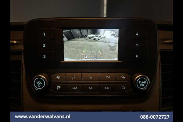 Ford Transit 2.0 TDCI 130pk L4H3 Jumbo Euro6 Airco | Camera | Cruisecontrol | Stoelverwarming | Verwarmde voorruit Parkeersensoren, Bijrijdersbank Ford Transit 2.0 TDCI 130pk L4H3 Jumbo Euro6 Airco | Camera | Cruisecontrol | Stoelverwarming | Verwarmde voorruit Parkeersensoren, Bijrijdersbank
