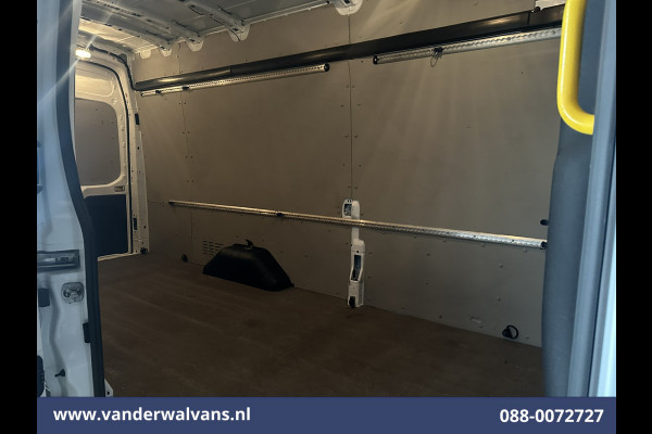Ford Transit 2.0 TDCI 130pk L4H3 Jumbo Euro6 Airco | Camera | Cruisecontrol | Stoelverwarming | Verwarmde voorruit Parkeersensoren, Bijrijdersbank Ford Transit 2.0 TDCI 130pk L4H3 Jumbo Euro6 Airco | Camera | Cruisecontrol | Stoelverwarming | Verwarmde voorruit Parkeersensoren, Bijrijdersbank