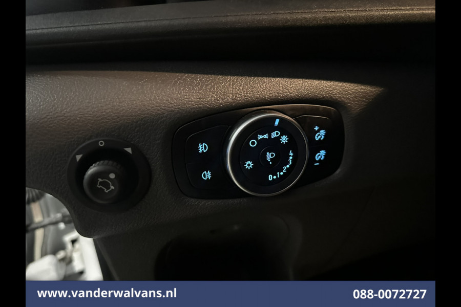 Ford Transit 2.0 TDCI 130pk L4H3 Jumbo Euro6 Airco | Camera | Cruisecontrol | Stoelverwarming | Verwarmde voorruit Parkeersensoren, Bijrijdersbank Ford Transit 2.0 TDCI 130pk L4H3 Jumbo Euro6 Airco | Camera | Cruisecontrol | Stoelverwarming | Verwarmde voorruit Parkeersensoren, Bijrijdersbank