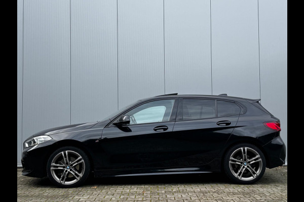 BMW 1-serie 118i M SPORT EXECUTIVE EDITION PANORAMADAK CARPLAY DAB+ ORIGINEEL NEDERLANDS LED BMW 1-serie 118i M SPORT EXECUTIVE EDITION PANORAMADAK CARPLAY DAB+ ORIGINEEL NEDERLANDS LED