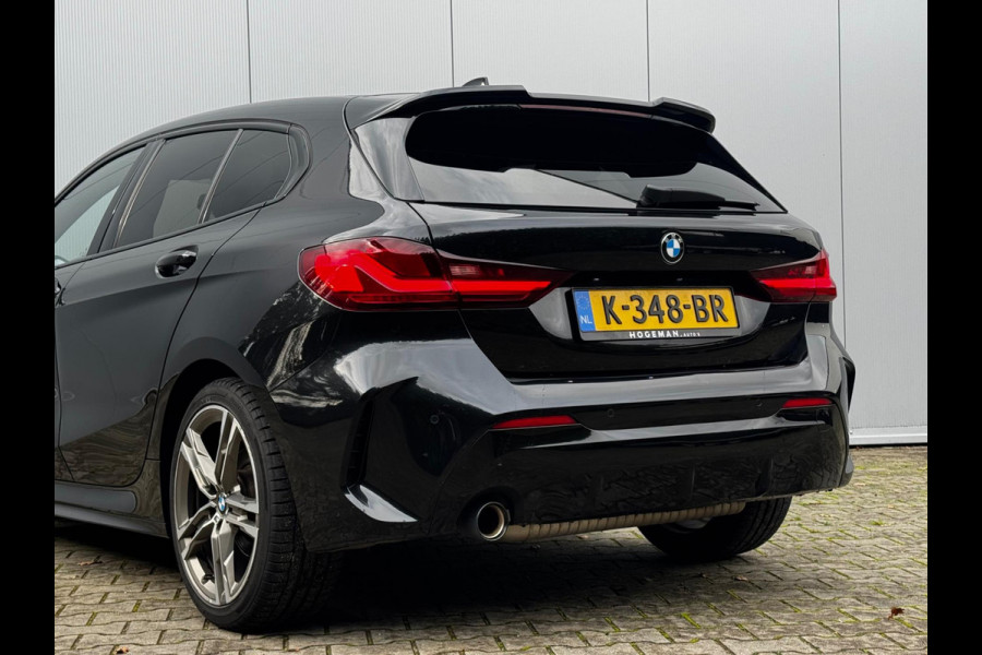 BMW 1-serie 118i M SPORT EXECUTIVE EDITION PANORAMADAK CARPLAY DAB+ ORIGINEEL NEDERLANDS LED BMW 1-serie 118i M SPORT EXECUTIVE EDITION PANORAMADAK CARPLAY DAB+ ORIGINEEL NEDERLANDS LED