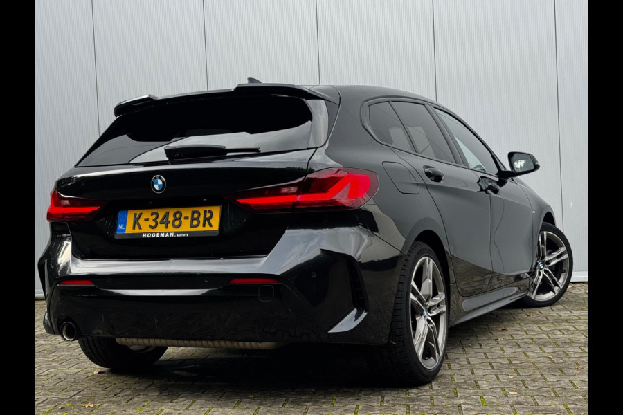 BMW 1-serie 118i M SPORT EXECUTIVE EDITION PANORAMADAK CARPLAY DAB+ ORIGINEEL NEDERLANDS LED BMW 1-serie 118i M SPORT EXECUTIVE EDITION PANORAMADAK CARPLAY DAB+ ORIGINEEL NEDERLANDS LED