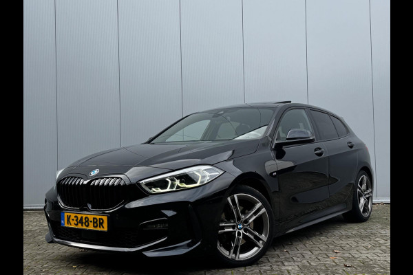 BMW 1-serie 118i M SPORT EXECUTIVE EDITION PANORAMADAK CARPLAY DAB+ ORIGINEEL NEDERLANDS LED BMW 1-serie 118i M SPORT EXECUTIVE EDITION PANORAMADAK CARPLAY DAB+ ORIGINEEL NEDERLANDS LED