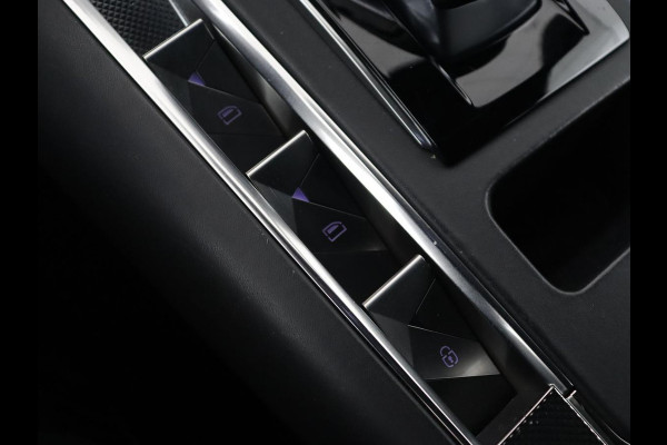 DS 7 Crossback E-Tense Rivoli | Panoramadak | Trekhaak | Leder | Stoelverwarming | Nachtzicht | Adaptive cruise | 360 Camera | Carplay | Sfeerverlichting | Navigatie | Keyless | 19'' | Memory