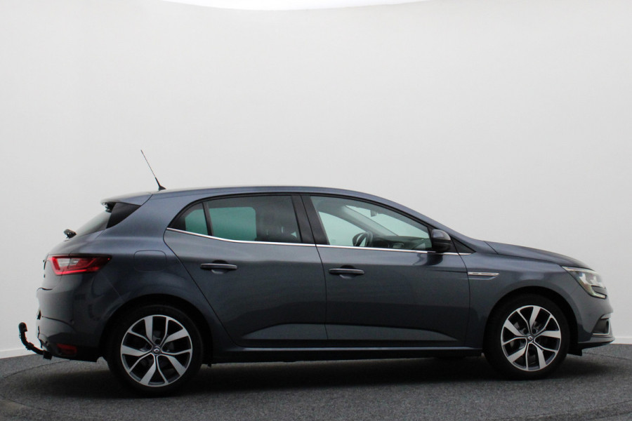 Renault Mégane 1.2 TCe Bose Bose Audio, Leder/Stof, Camera, Cruise, Navigatie, DAB, PDC, Trekhaak, 17''