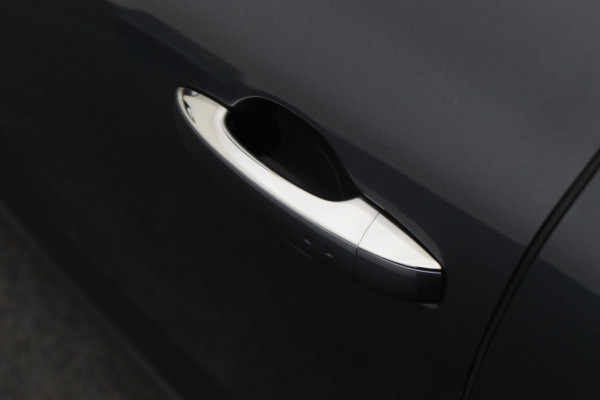 Renault Mégane 1.2 TCe Bose Bose Audio, Leder/Stof, Camera, Cruise, Navigatie, DAB, PDC, Trekhaak, 17''