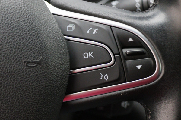 Renault Mégane 1.2 TCe Bose Bose Audio, Leder/Stof, Camera, Cruise, Navigatie, DAB, PDC, Trekhaak, 17''