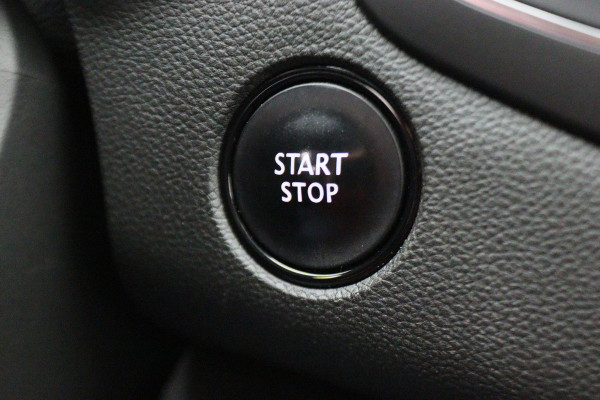 Renault Mégane 1.2 TCe Bose Bose Audio, Leder/Stof, Camera, Cruise, Navigatie, DAB, PDC, Trekhaak, 17''