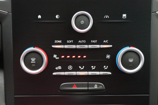 Renault Mégane 1.2 TCe Bose Bose Audio, Leder/Stof, Camera, Cruise, Navigatie, DAB, PDC, Trekhaak, 17''