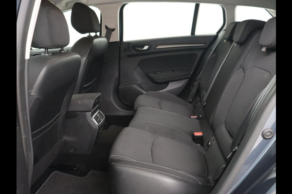 Renault Mégane 1.3 TCe Business Zen | Trekhaak | Camera | Keyless | Carplay | Navigatie | Full LED | DAB | Parkeerhulp | Climate control | Cruise control