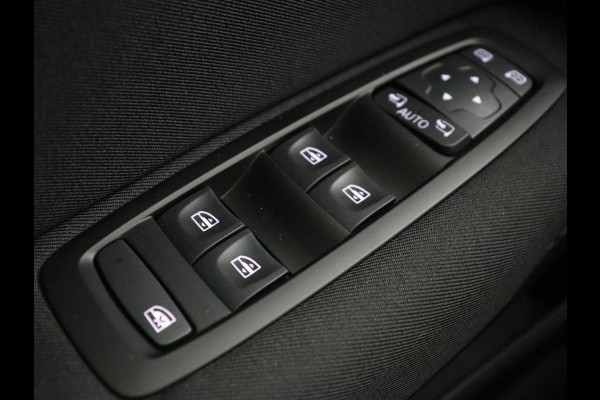 Renault Mégane 1.3 TCe Business Zen | Trekhaak | Camera | Keyless | Carplay | Navigatie | Full LED | DAB | Parkeerhulp | Climate control | Cruise control
