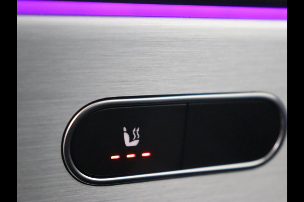 Mercedes-Benz A-Klasse 180 AMG | Panoramadak | Matrix LED | Sfeerverlichting | Keyless | Camera | Carplay | Leder/Alcantara | Memory | Keyless | Widescreen | Mercedes-Benz A-Klasse 180 AMG | Panoramadak | Matrix LED | Sfeerverlichting | Keyless | Camera | Carplay | Leder/Alcantara | Memory | Keyless | Widescreen |