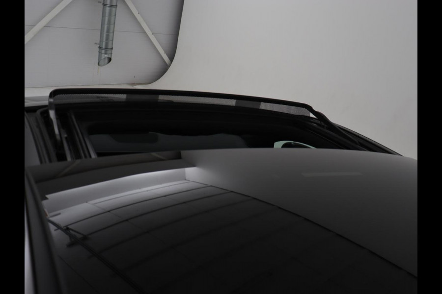 Mercedes-Benz A-Klasse 180 AMG | Panoramadak | Matrix LED | Sfeerverlichting | Keyless | Camera | Carplay | Leder/Alcantara | Memory | Keyless | Widescreen | Mercedes-Benz A-Klasse 180 AMG | Panoramadak | Matrix LED | Sfeerverlichting | Keyless | Camera | Carplay | Leder/Alcantara | Memory | Keyless | Widescreen |