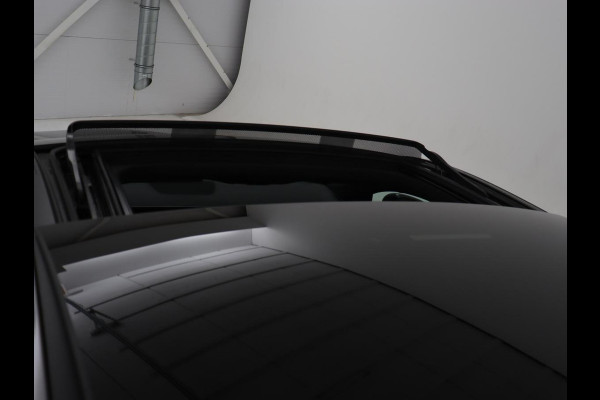 Mercedes-Benz A-Klasse 180 AMG | Panoramadak | Matrix LED | Sfeerverlichting | Keyless | Camera | Carplay | Leder/Alcantara | Memory | Keyless | Widescreen | Mercedes-Benz A-Klasse 180 AMG | Panoramadak | Matrix LED | Sfeerverlichting | Keyless | Camera | Carplay | Leder/Alcantara | Memory | Keyless | Widescreen |