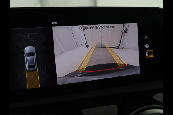 Mercedes-Benz A-Klasse 180 AMG | Panoramadak | Matrix LED | Sfeerverlichting | Keyless | Camera | Carplay | Leder/Alcantara | Memory | Keyless | Widescreen | Mercedes-Benz A-Klasse 180 AMG | Panoramadak | Matrix LED | Sfeerverlichting | Keyless | Camera | Carplay | Leder/Alcantara | Memory | Keyless | Widescreen |