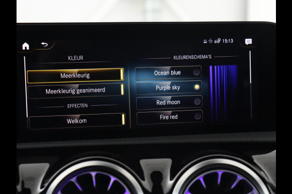 Mercedes-Benz A-Klasse 180 AMG | Panoramadak | Matrix LED | Sfeerverlichting | Keyless | Camera | Carplay | Leder/Alcantara | Memory | Keyless | Widescreen | Mercedes-Benz A-Klasse 180 AMG | Panoramadak | Matrix LED | Sfeerverlichting | Keyless | Camera | Carplay | Leder/Alcantara | Memory | Keyless | Widescreen |
