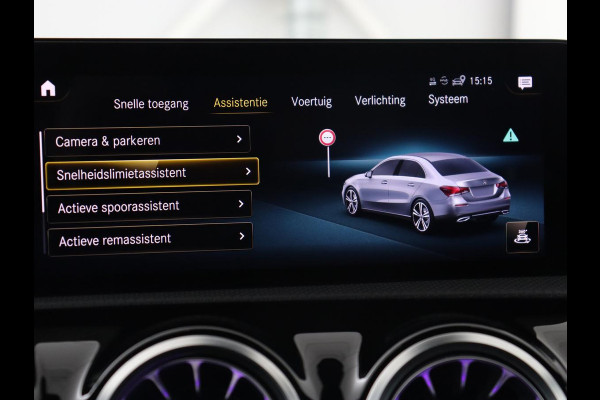 Mercedes-Benz A-Klasse 180 AMG | Panoramadak | Matrix LED | Sfeerverlichting | Keyless | Camera | Carplay | Leder/Alcantara | Memory | Keyless | Widescreen | Mercedes-Benz A-Klasse 180 AMG | Panoramadak | Matrix LED | Sfeerverlichting | Keyless | Camera | Carplay | Leder/Alcantara | Memory | Keyless | Widescreen |