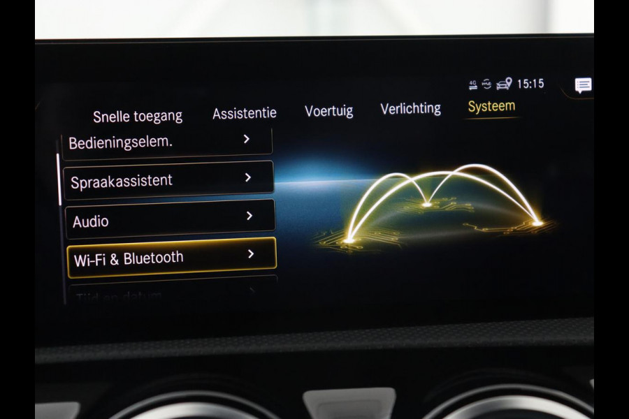 Mercedes-Benz A-Klasse 180 AMG | Panoramadak | Matrix LED | Sfeerverlichting | Keyless | Camera | Carplay | Leder/Alcantara | Memory | Keyless | Widescreen | Mercedes-Benz A-Klasse 180 AMG | Panoramadak | Matrix LED | Sfeerverlichting | Keyless | Camera | Carplay | Leder/Alcantara | Memory | Keyless | Widescreen |