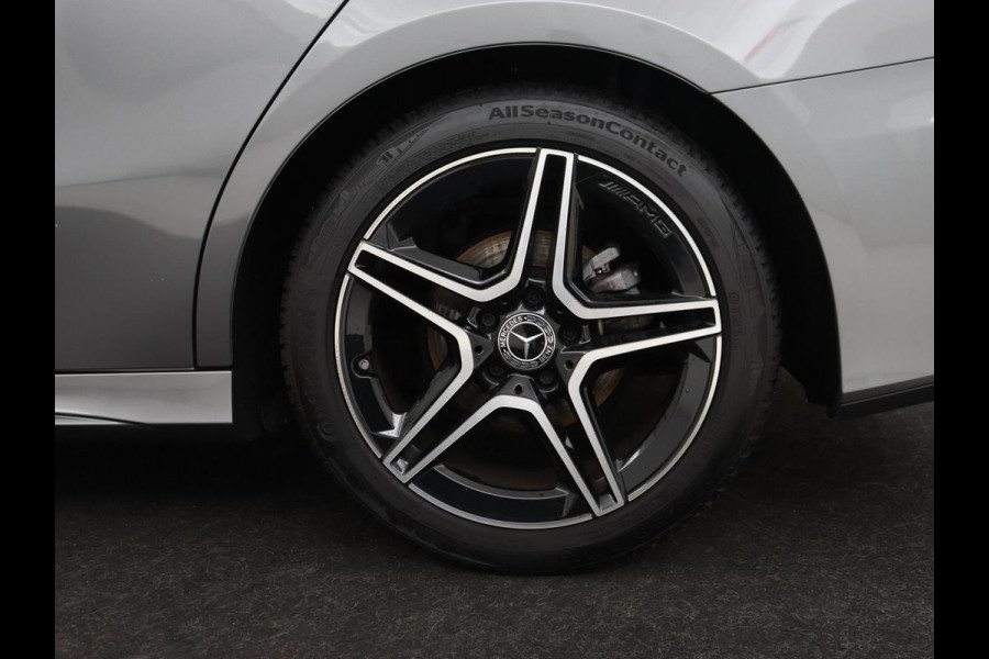 Mercedes-Benz A-Klasse 180 AMG | Panoramadak | Matrix LED | Sfeerverlichting | Keyless | Camera | Carplay | Leder/Alcantara | Memory | Keyless | Widescreen | Mercedes-Benz A-Klasse 180 AMG | Panoramadak | Matrix LED | Sfeerverlichting | Keyless | Camera | Carplay | Leder/Alcantara | Memory | Keyless | Widescreen |