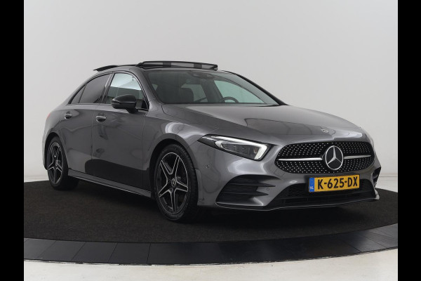Mercedes-Benz A-Klasse 180 AMG | Panoramadak | Matrix LED | Sfeerverlichting | Keyless | Camera | Carplay | Leder/Alcantara | Memory | Keyless | Widescreen | Mercedes-Benz A-Klasse 180 AMG | Panoramadak | Matrix LED | Sfeerverlichting | Keyless | Camera | Carplay | Leder/Alcantara | Memory | Keyless | Widescreen |