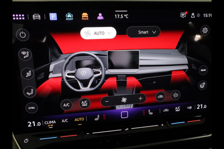 Volkswagen Golf 1.5 eTSI 50 Jahre Edition 150 pk Automaat (DSG) | Navigatie | Panoramadak | Parkeersensoren (Park assist)  | Achteruitrijcamera | Matrix LED koplampen | Stoelverwarming | Volkswagen Golf 1.5 eTSI 50 Jahre Edition 150 pk Automaat (DSG) | Navigatie | Panoramadak | Parkeersensoren (Park assist)  | Achteruitrijcamera | Matrix LED koplampen | Stoelverwarming |