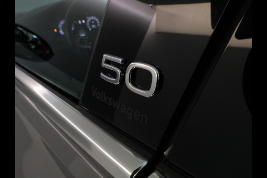 Volkswagen Golf 1.5 eTSI 50 Jahre Edition 150 pk Automaat (DSG) | Navigatie | Panoramadak | Parkeersensoren (Park assist)  | Achteruitrijcamera | Matrix LED koplampen | Stoelverwarming | Volkswagen Golf 1.5 eTSI 50 Jahre Edition 150 pk Automaat (DSG) | Navigatie | Panoramadak | Parkeersensoren (Park assist)  | Achteruitrijcamera | Matrix LED koplampen | Stoelverwarming |