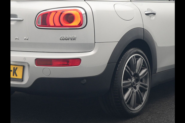 MINI Clubman 1.5 Cooper Chili Handgeschakeld 136pk | Panodak | Harman & Kardon | Apple Carplay | Lederen Sportstoelen | Navigatie | Cruise Control | Sportstuur | MINI Clubman 1.5 Cooper Chili Handgeschakeld 136pk | Panodak | Harman & Kardon | Apple Carplay | Lederen Sportstoelen | Navigatie | Cruise Control | Sportstuur |