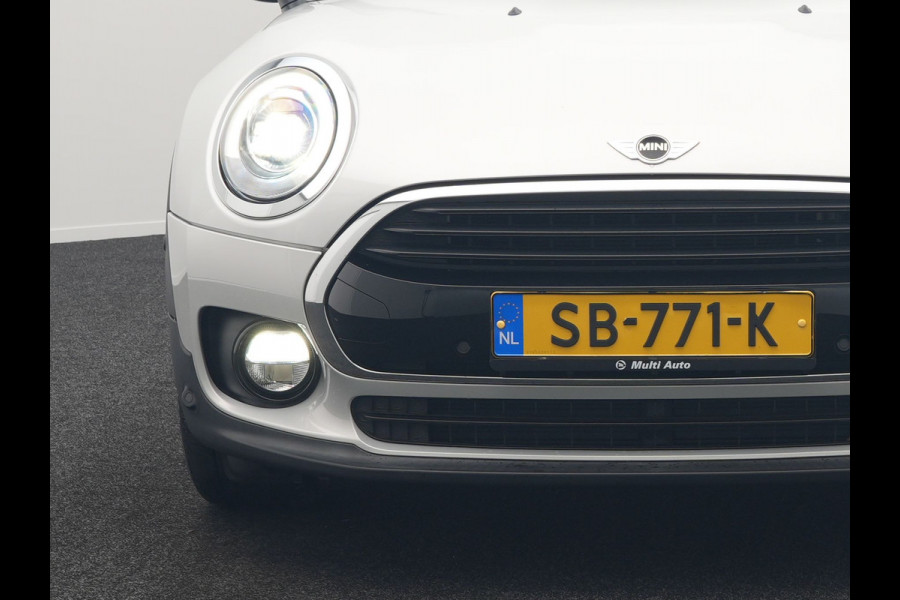 MINI Clubman 1.5 Cooper Chili Handgeschakeld 136pk | Panodak | Harman & Kardon | Apple Carplay | Lederen Sportstoelen | Navigatie | Cruise Control | Sportstuur | MINI Clubman 1.5 Cooper Chili Handgeschakeld 136pk | Panodak | Harman & Kardon | Apple Carplay | Lederen Sportstoelen | Navigatie | Cruise Control | Sportstuur |