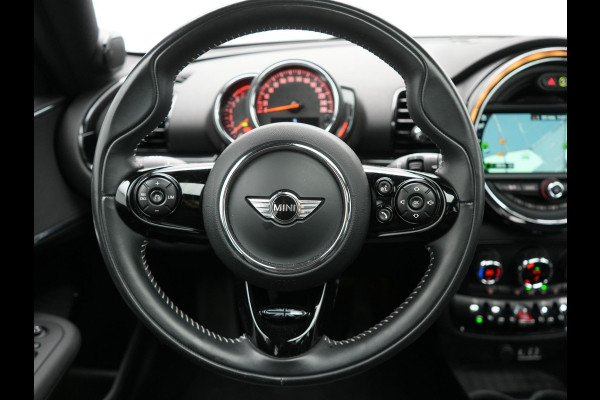 MINI Clubman 1.5 Cooper Chili Handgeschakeld 136pk | Panodak | Harman & Kardon | Apple Carplay | Lederen Sportstoelen | Navigatie | Cruise Control | Sportstuur | MINI Clubman 1.5 Cooper Chili Handgeschakeld 136pk | Panodak | Harman & Kardon | Apple Carplay | Lederen Sportstoelen | Navigatie | Cruise Control | Sportstuur |