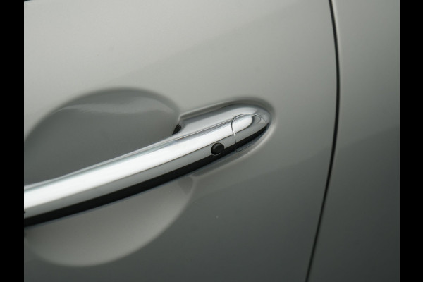 MINI Clubman 1.5 Cooper Chili Handgeschakeld 136pk | Panodak | Harman & Kardon | Apple Carplay | Lederen Sportstoelen | Navigatie | Cruise Control | Sportstuur | MINI Clubman 1.5 Cooper Chili Handgeschakeld 136pk | Panodak | Harman & Kardon | Apple Carplay | Lederen Sportstoelen | Navigatie | Cruise Control | Sportstuur |