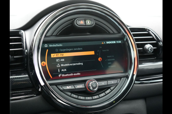 MINI Clubman 1.5 Cooper Chili Handgeschakeld 136pk | Panodak | Harman & Kardon | Apple Carplay | Lederen Sportstoelen | Navigatie | Cruise Control | Sportstuur | MINI Clubman 1.5 Cooper Chili Handgeschakeld 136pk | Panodak | Harman & Kardon | Apple Carplay | Lederen Sportstoelen | Navigatie | Cruise Control | Sportstuur |