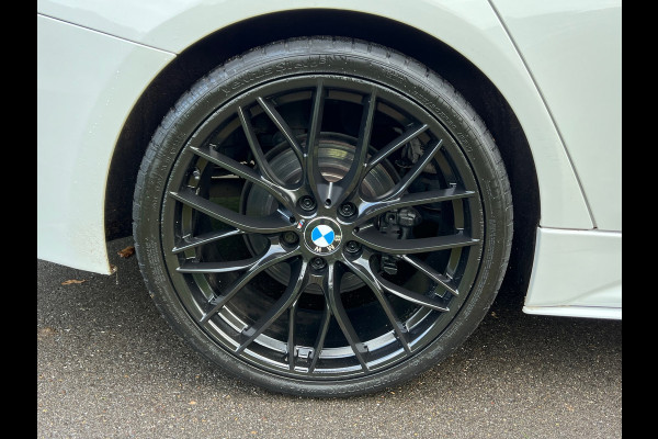 BMW 3 Serie 318i | M-Sport | Carbon | Sportlstoelen| Navi | Cruise | Clima