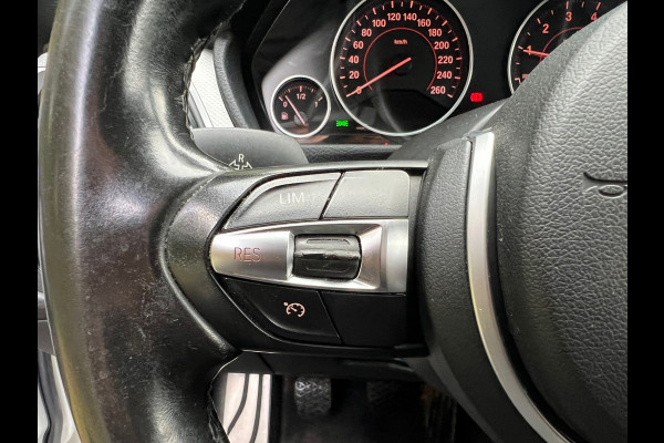 BMW 3 Serie 318i | M-Sport | Carbon | Sportlstoelen| Navi | Cruise | Clima