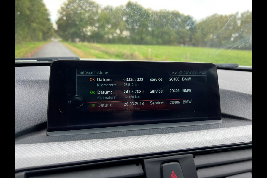 BMW 3 Serie 318i | M-Sport | Carbon | Sportlstoelen| Navi | Cruise | Clima