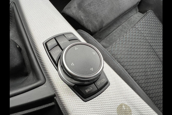 BMW 3 Serie 318i | M-Sport | Carbon | Sportlstoelen| Navi | Cruise | Clima