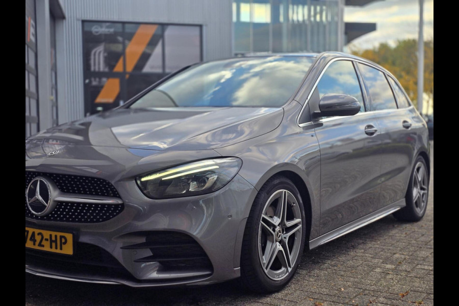 Mercedes-Benz B-Klasse 180 Premium Plus|AMG|PANO