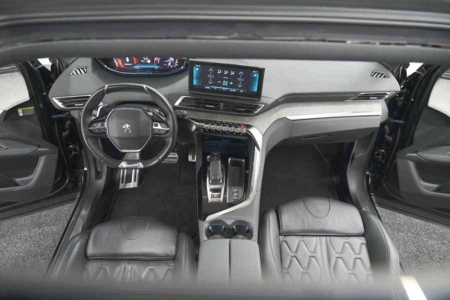 Peugeot 3008 1.6 PureTech 180 GT | Panoramadak | Adaptieve Cruise Control | Elektrische Kofferklep | Pack Leder Peugeot 3008 1.6 PureTech 180 GT | Panoramadak | Adaptieve Cruise Control | Elektrische Kofferklep | Pack Leder