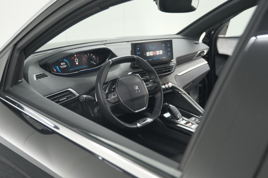 Peugeot 3008 1.6 PureTech 180 GT | Panoramadak | Adaptieve Cruise Control | Elektrische Kofferklep | Pack Leder Peugeot 3008 1.6 PureTech 180 GT | Panoramadak | Adaptieve Cruise Control | Elektrische Kofferklep | Pack Leder