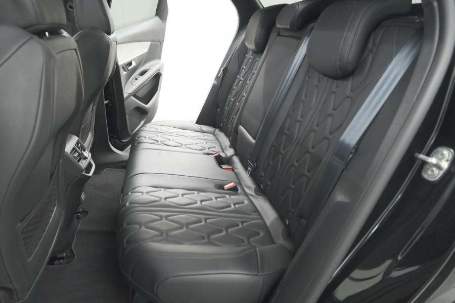 Peugeot 3008 1.6 PureTech 180 GT | Panoramadak | Adaptieve Cruise Control | Elektrische Kofferklep | Pack Leder Peugeot 3008 1.6 PureTech 180 GT | Panoramadak | Adaptieve Cruise Control | Elektrische Kofferklep | Pack Leder