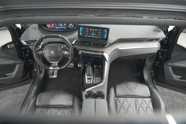 Peugeot 3008 1.6 PureTech 180 GT | Panoramadak | Adaptieve Cruise Control | Elektrische Kofferklep | Pack Leder Peugeot 3008 1.6 PureTech 180 GT | Panoramadak | Adaptieve Cruise Control | Elektrische Kofferklep | Pack Leder
