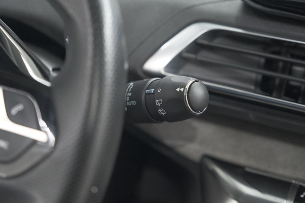 Peugeot 3008 1.6 PureTech 180 GT | Panoramadak | Adaptieve Cruise Control | Elektrische Kofferklep | Pack Leder Peugeot 3008 1.6 PureTech 180 GT | Panoramadak | Adaptieve Cruise Control | Elektrische Kofferklep | Pack Leder