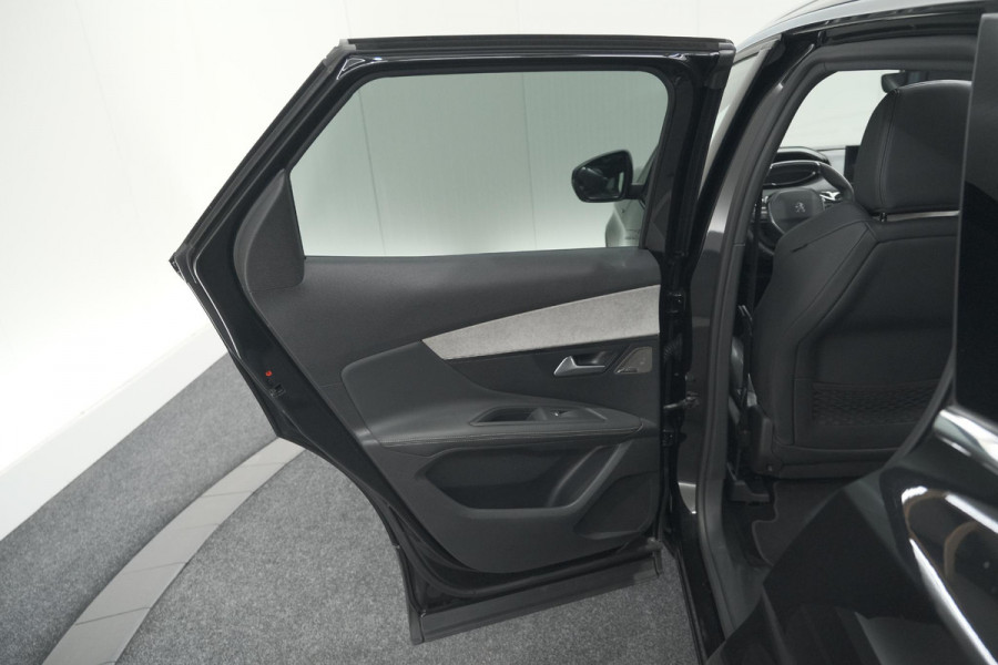 Peugeot 3008 1.6 PureTech 180 GT | Panoramadak | Adaptieve Cruise Control | Elektrische Kofferklep | Pack Leder Peugeot 3008 1.6 PureTech 180 GT | Panoramadak | Adaptieve Cruise Control | Elektrische Kofferklep | Pack Leder