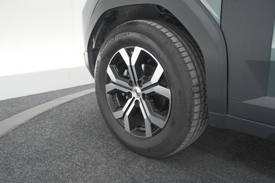 Dacia Duster Mild Hybrid 130 Expression | Camera | Stoelverwarming | Apple Carplay | Navigatie Dacia Duster Mild Hybrid 130 Expression | Camera | Stoelverwarming | Apple Carplay | Navigatie